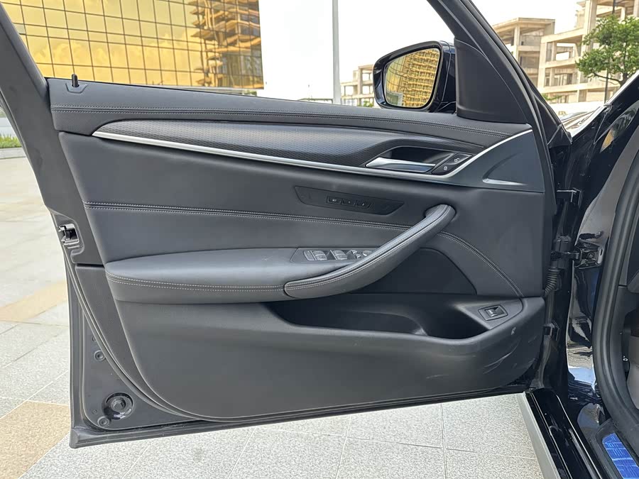 BMW 5 Series (Imported) 2021 car image #27