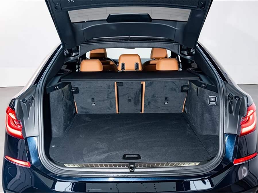 BMW 6 Series GT 2020 #27 BMW 6 Series GT 2020 car image #27