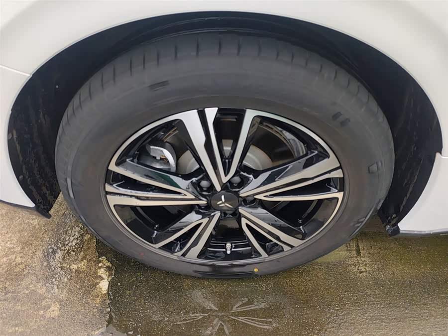 HongQi EH7 2024 #27 HongQi EH7 2024 immagine di auto #27