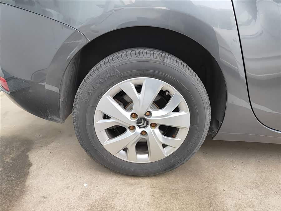 Citroen C4 PICASSO 2017 صورة سيارة #27