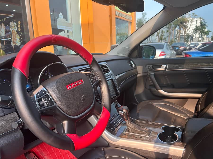 Haval H8 2015 #27 Haval H8 2015 car image #27