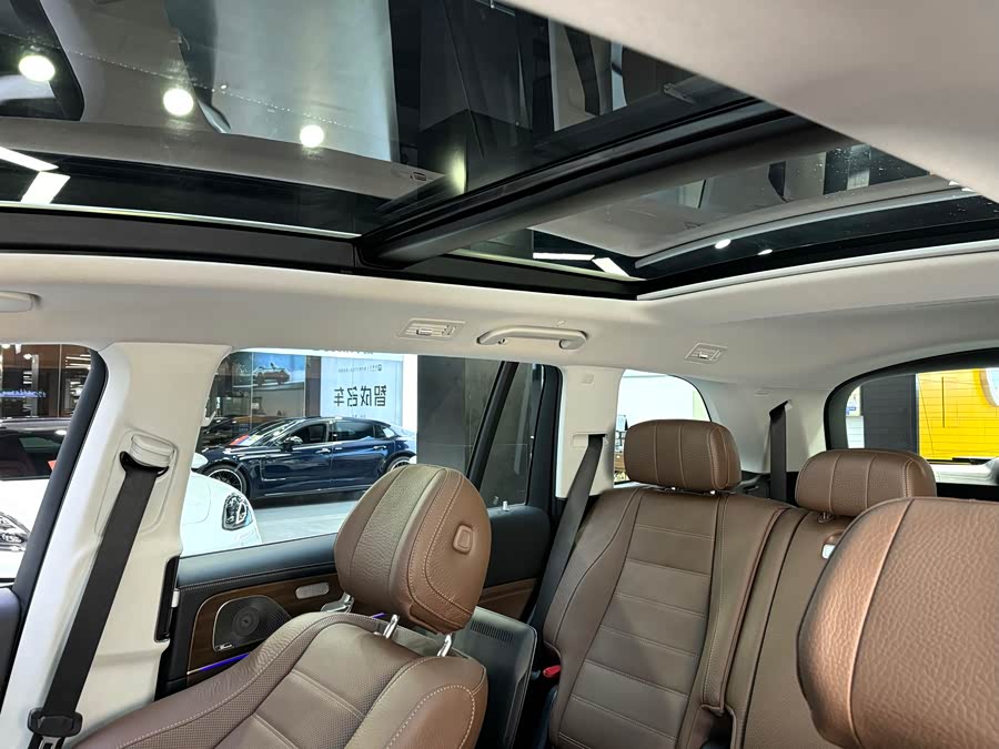 Mercedes-Benz GLS Class 2023 car image #27