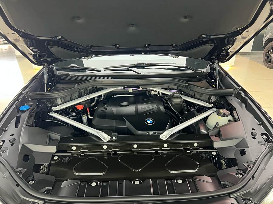 BMW X5 2023 #27 BMW X5 2023 صورة سيارة #27