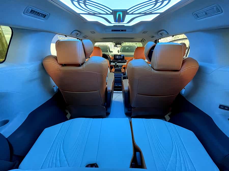 Toyota Granvia 2024 #27 Toyota Granvia 2024 immagine di auto #27