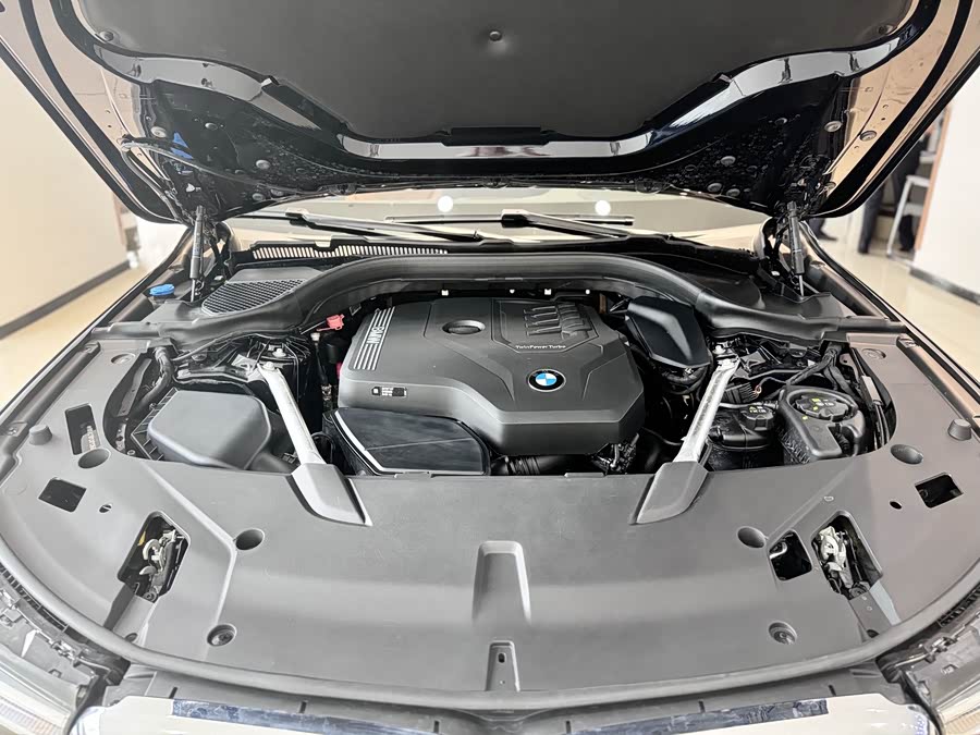 BMW 6 Series GT 2024 car image #27