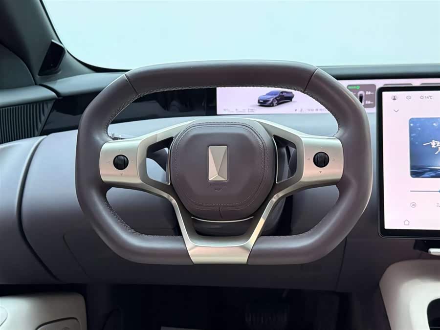 Avatr 12 2023 car image #27