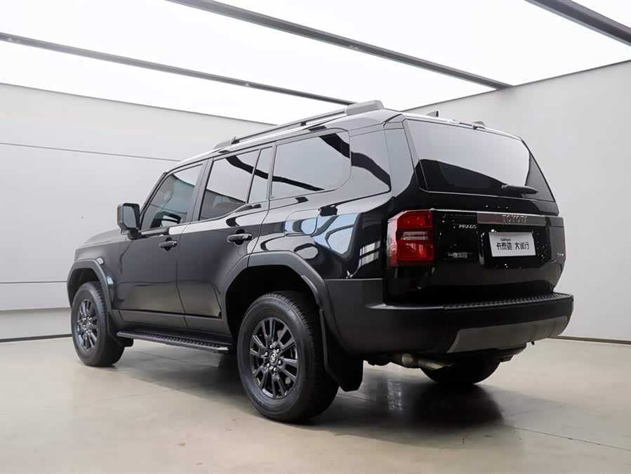 Toyota Land Cruiser Prado 2024 imagen de coche #27