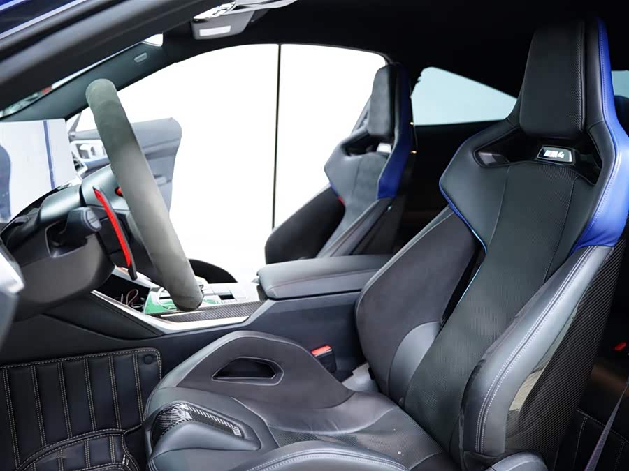 BMW M4 2024 immagine di auto #27