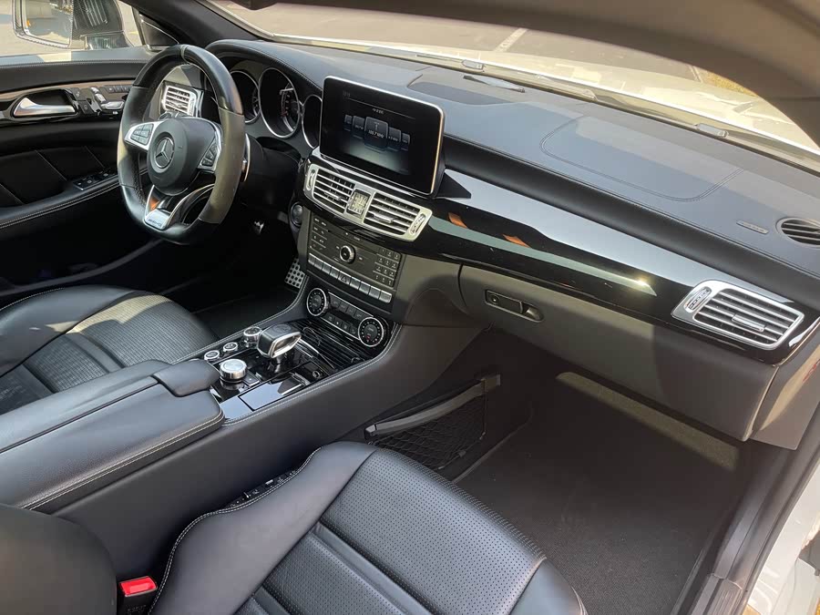 Mercedes-Benz CLS AMG 2015 car image #27