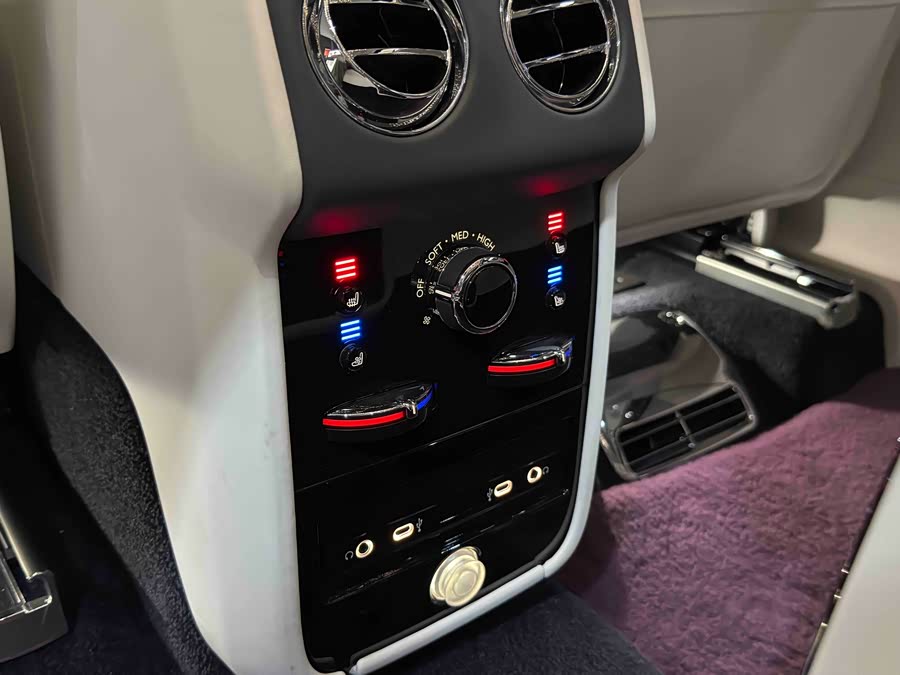 劳斯莱斯 库里南 2025 汽车图片 #27