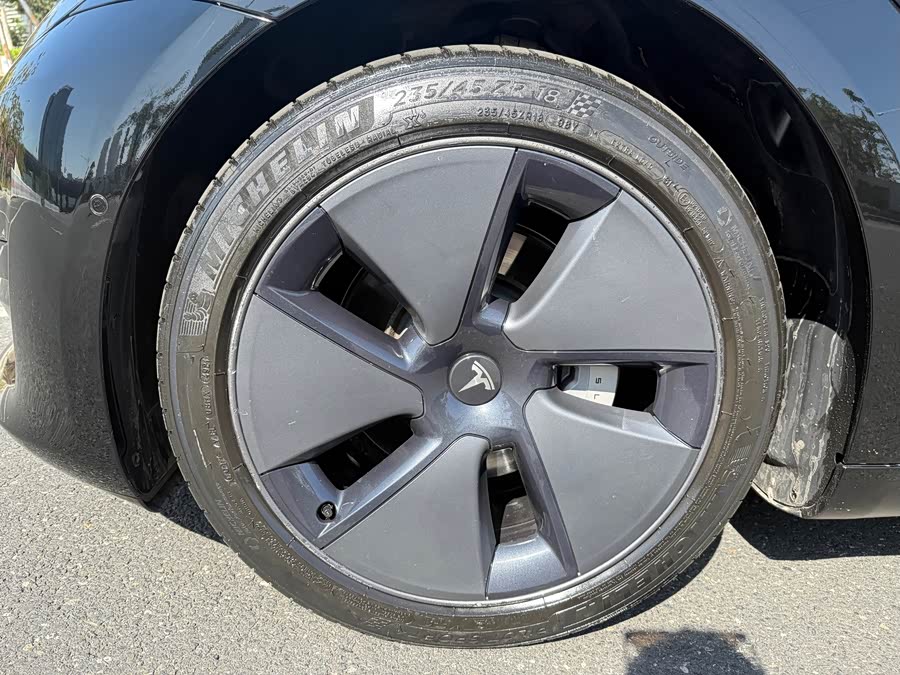 Tesla Model 3 2021 image de voiture #27