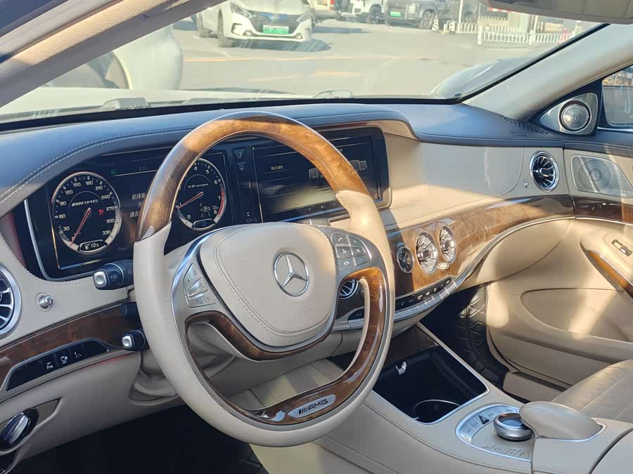 Mercedes-Benz S Class 2015 car image #27