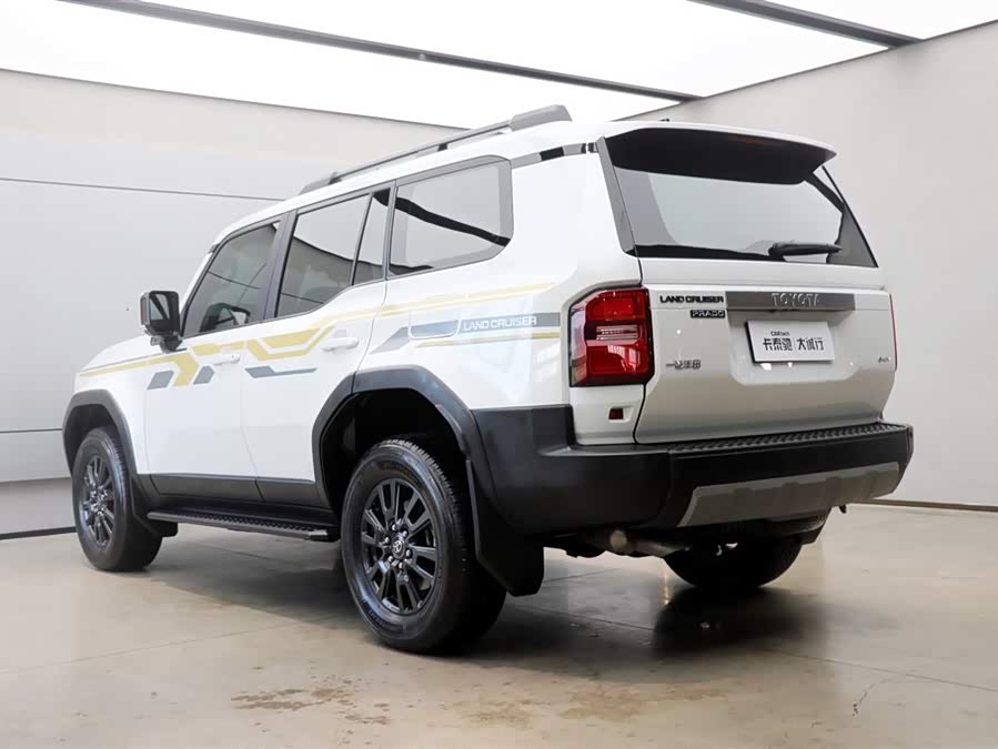 丰田 普拉多 2025 汽车图片 #27