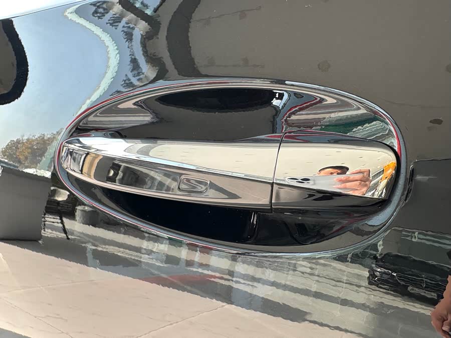 Mercedes-Benz GLE Class New Energy 2022 car image #27