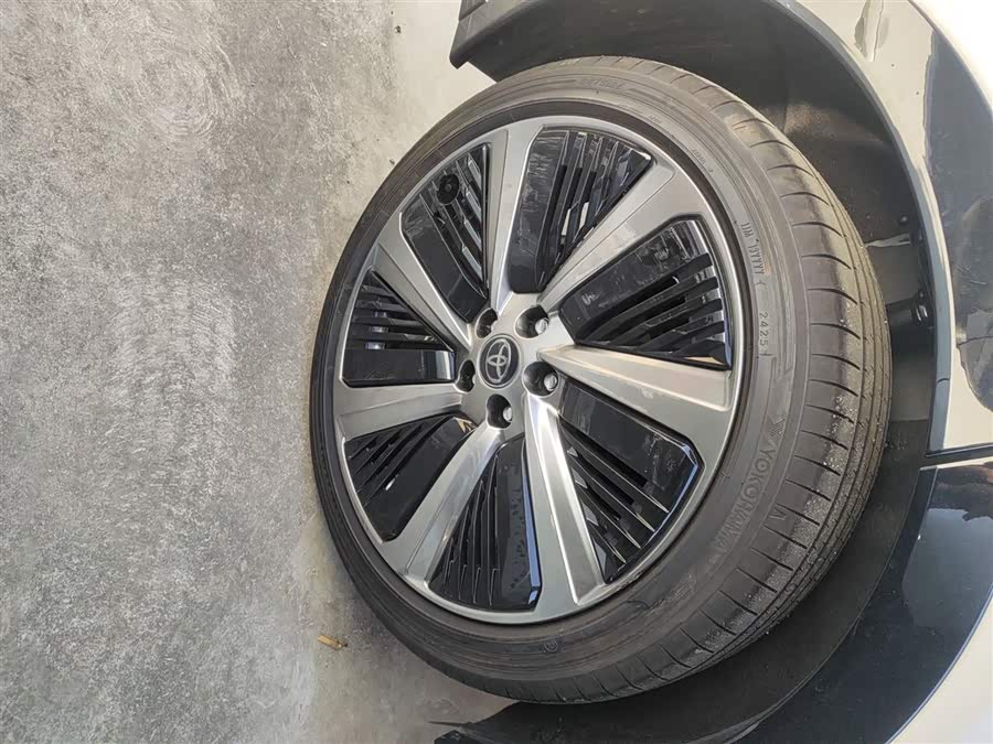 Toyota bZ5 2025 car image #27