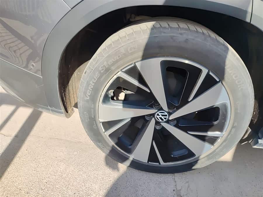 Volkswagen ID.6 X 2022 car image #27