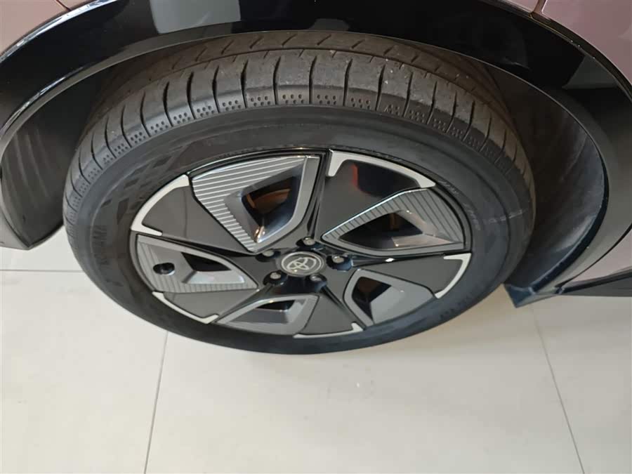 Toyota bZ3 2023 immagine di auto #27