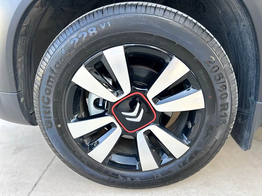 Citroen C4 AIRCROSS 2019 immagine di auto #27