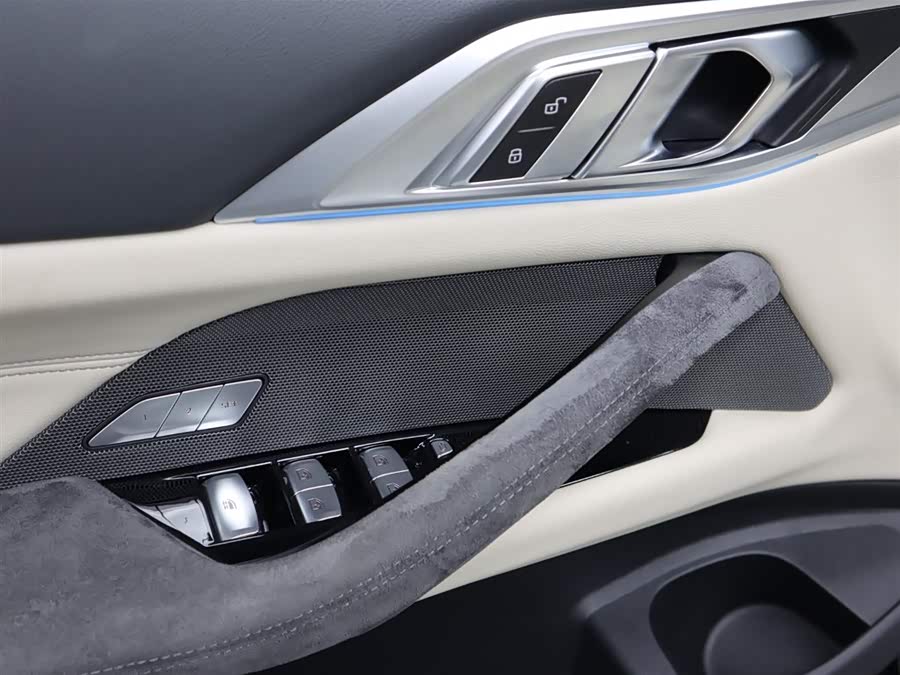BMW 4 Series 2023 car image #27
