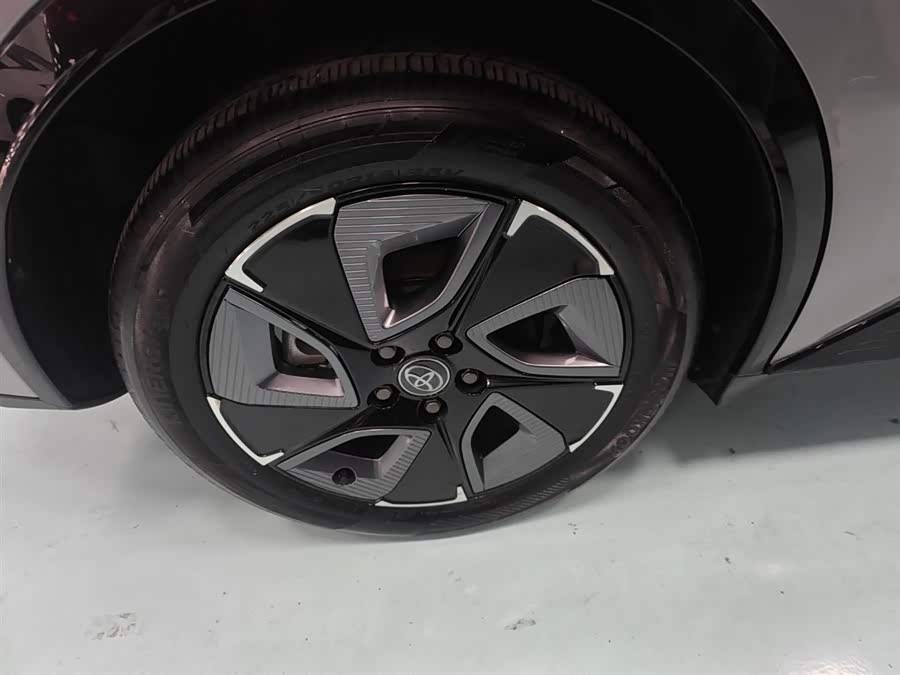 Toyota bZ3 2023 immagine di auto #27