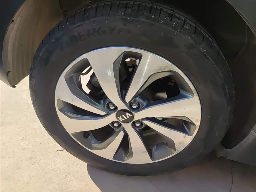 Kia Rio Cross 2017 car image #27