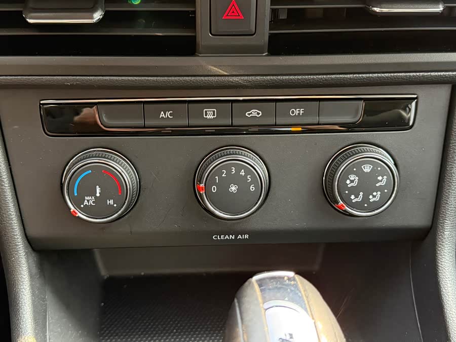 Volkswagen Lavida 2020 car image #27