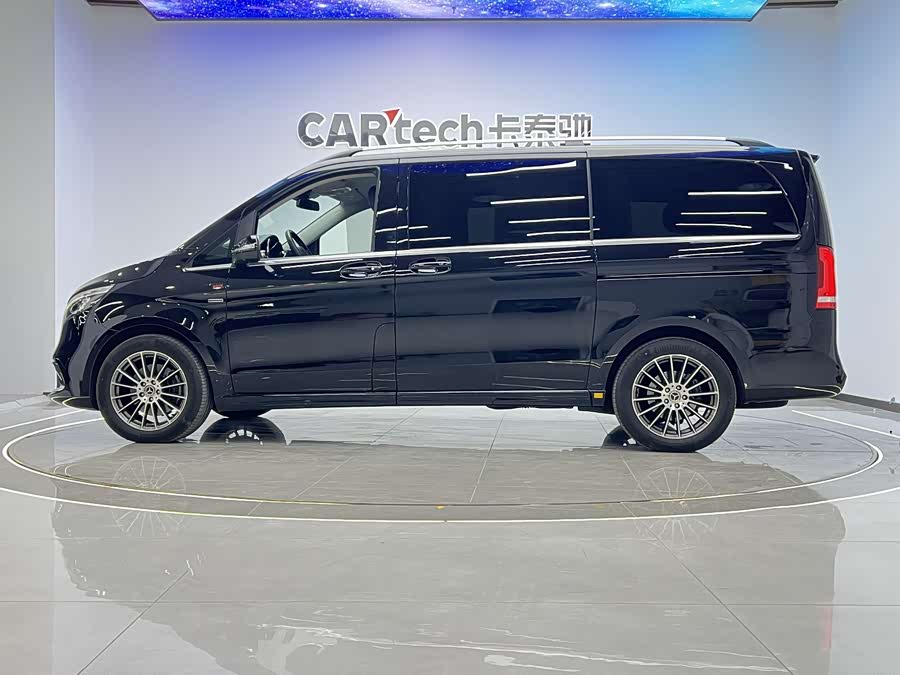 Mercedes-Benz V Class 2022 car image #27