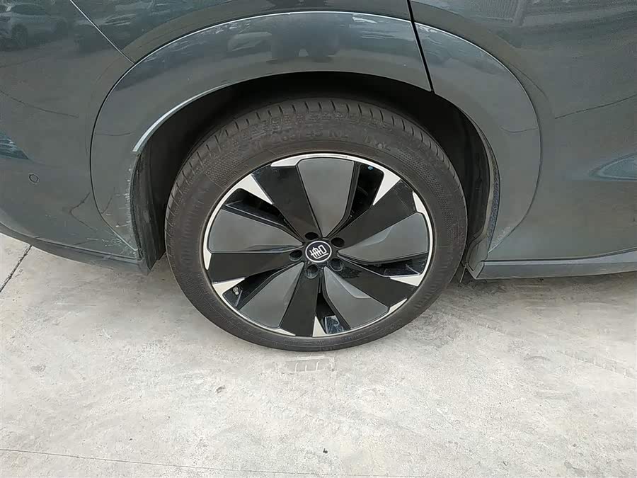 BYD Tang L 2025 immagine di auto #27