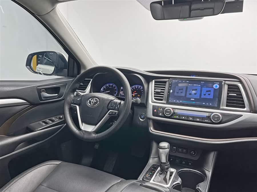 Toyota Highlander 2018 car image #27