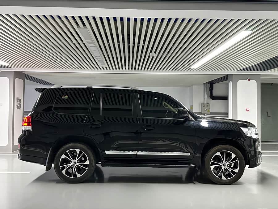 Toyota Land Cruiser 2009 car image #27