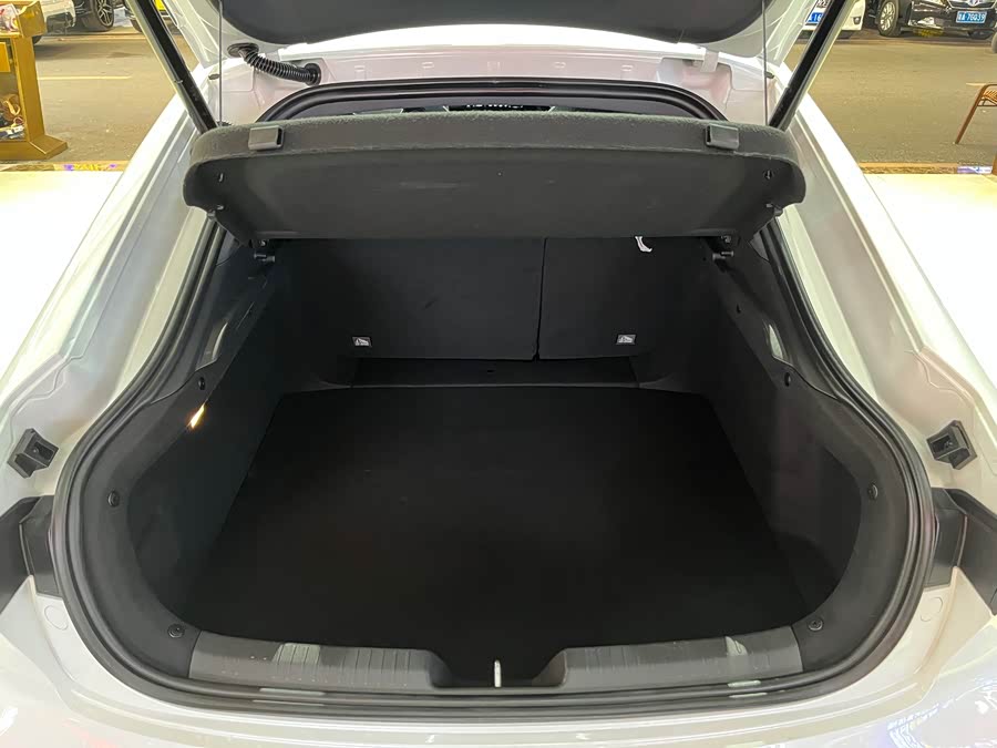 Changan UNI-V iDD 2024 car image #27