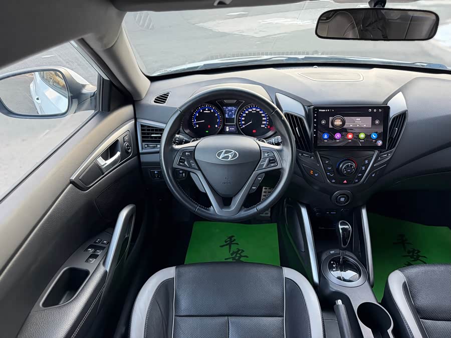 Hyundai Veloster 2015 #27 Hyundai Veloster 2015 car image #27