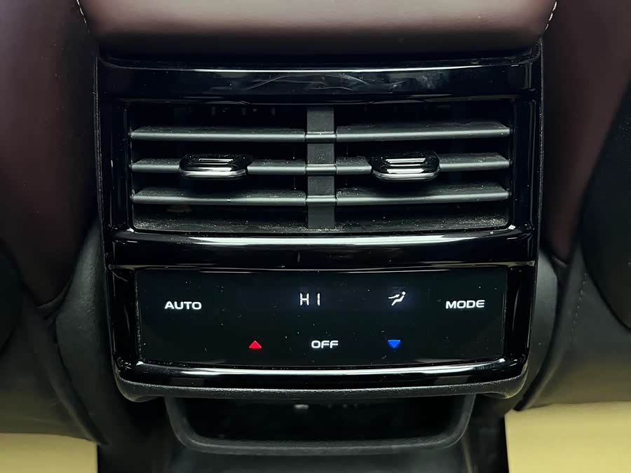GEELY Monjaro 2022 #27 GEELY Monjaro 2022 car image #27