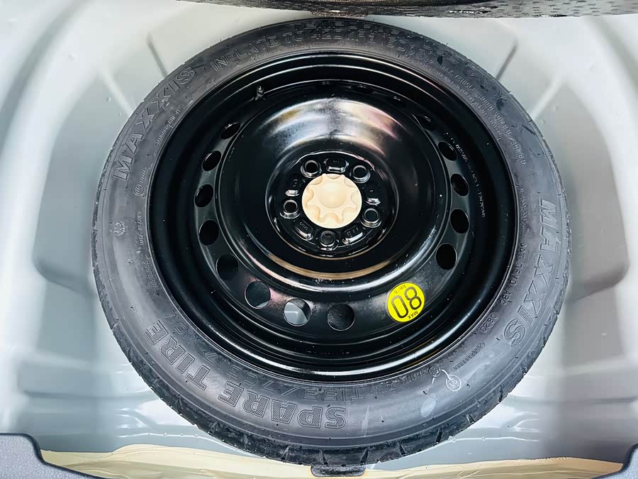 Toyota Avalon 2023 car image #27