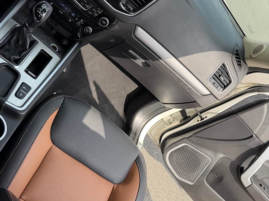 GEELY Vision X6 2016 car image #27