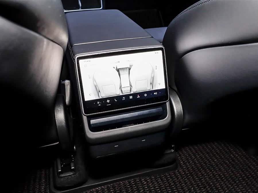 特斯拉 Model Y L 2025 汽车图片 #27