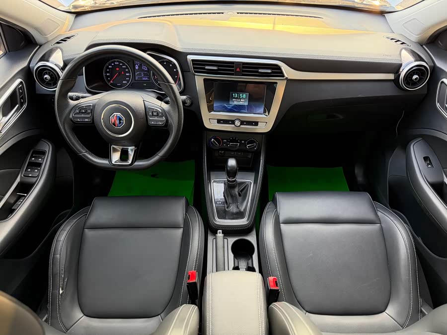 MG ZS 2019 car image #27