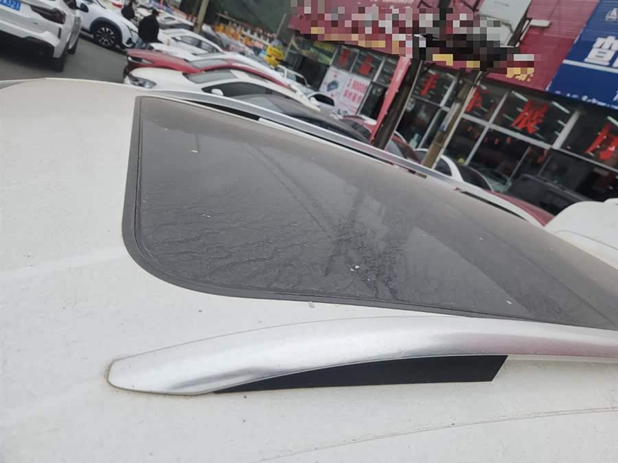 Forthing T5 2019 #27 Forthing T5 2019 صورة سيارة #27