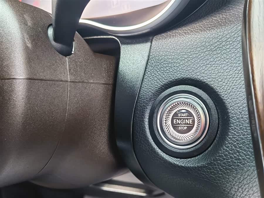 Mercedes-Benz GLC Class 2020 #27 Mercedes-Benz GLC Class 2020 immagine di auto #27