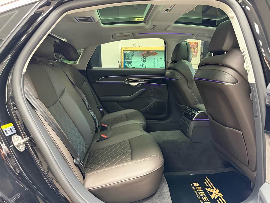 Audi A8 2021 imagem de carro #27