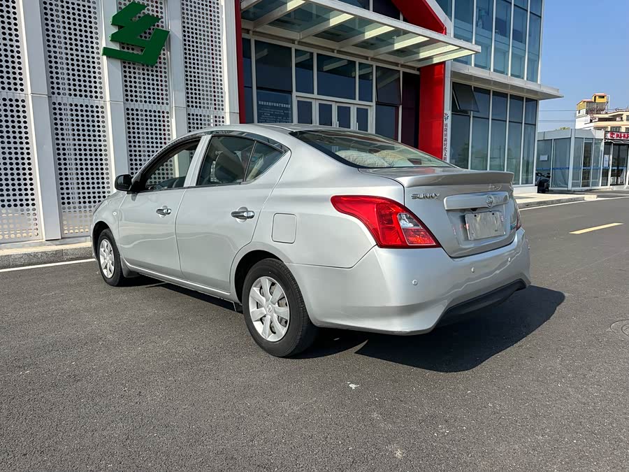 Nissan Sunny 2017 car image #27