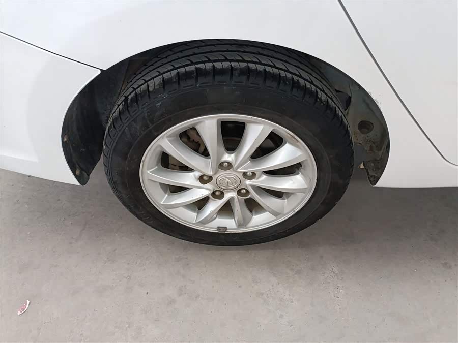 Changan Alsvin V7 2017 car image #27