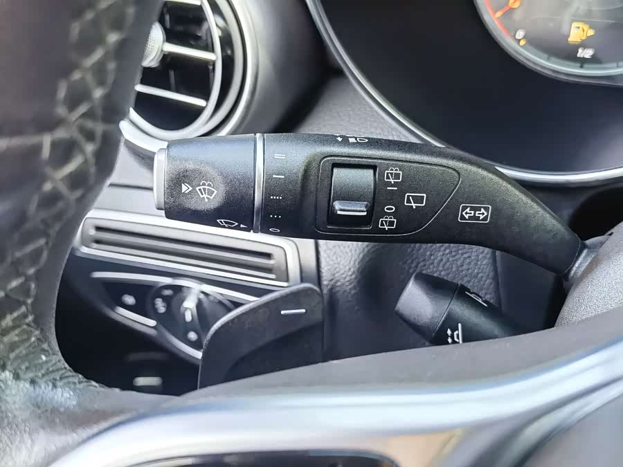 Mercedes-Benz GLC Class 2020 #27 Mercedes-Benz GLC Class 2020 immagine di auto #27