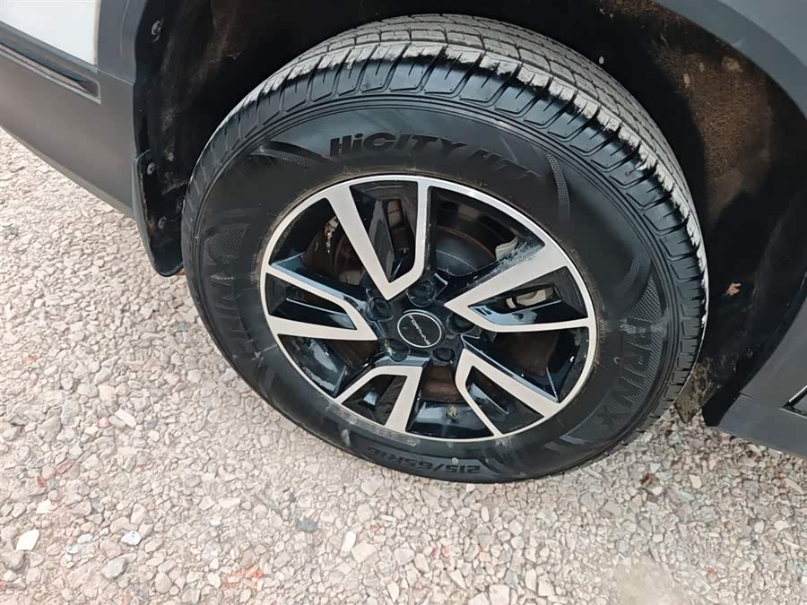 Forthing T5 2023 #27 Forthing T5 2023 immagine di auto #27