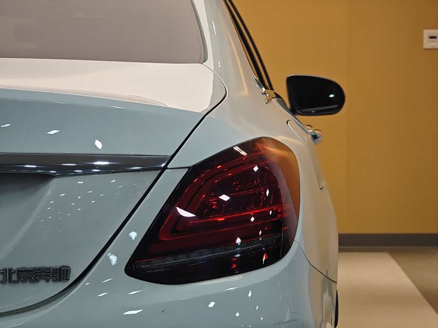 Mercedes-Benz C Class 2020 car image #27