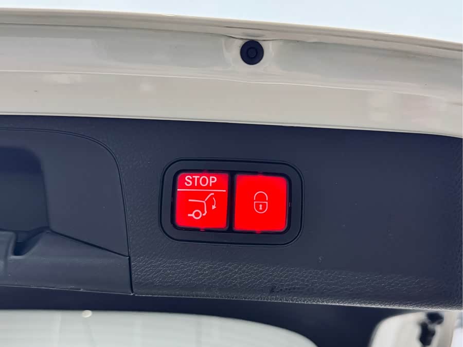 Mercedes-Benz GLC Class 2020 #27 Mercedes-Benz GLC Class 2020 car image #27