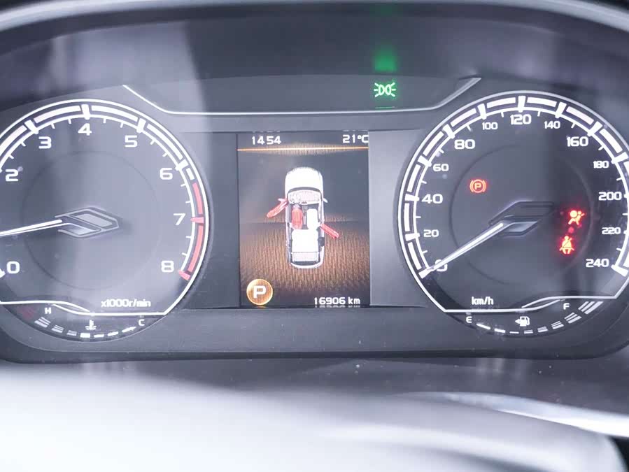 GEELY Coolray 2023 car image #27