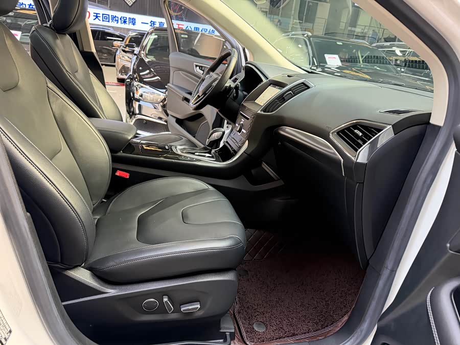 Ford Edge 2018 immagine di auto #27