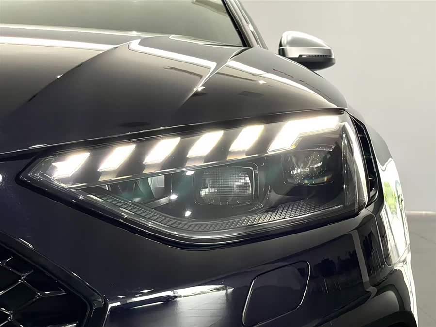 Audi RS 4 2023 car image #27