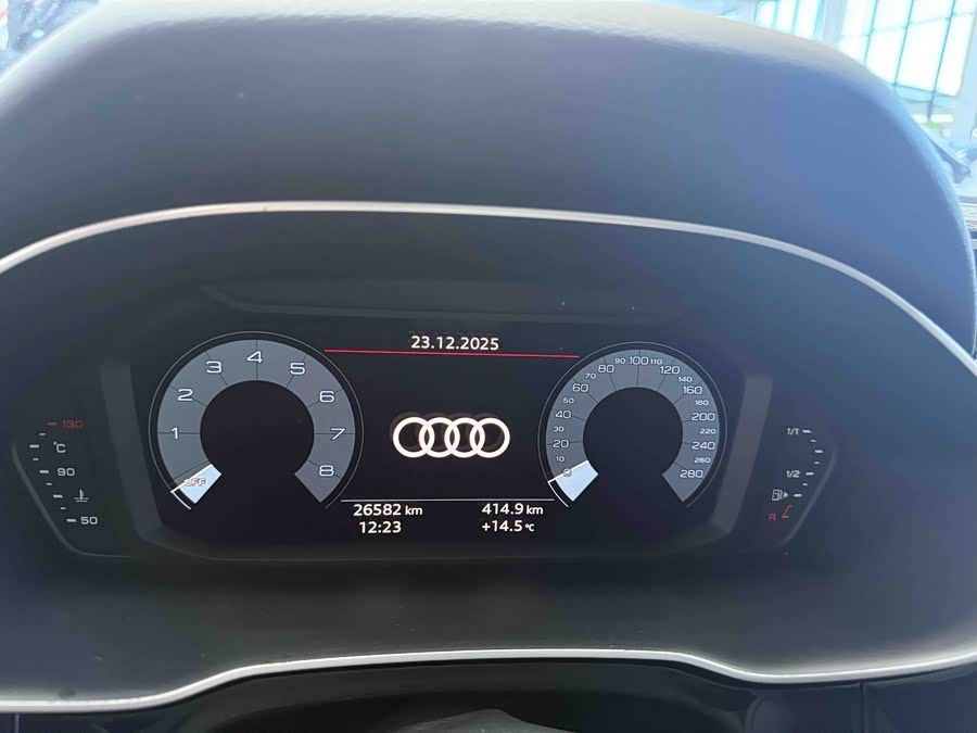 Audi Q3 2022 car image #27